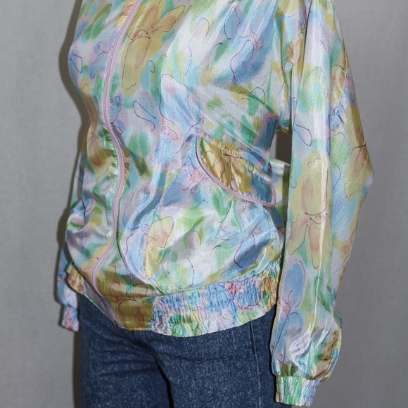 Lavon Petities Windbreaker Jacket - Picture 10 of 16